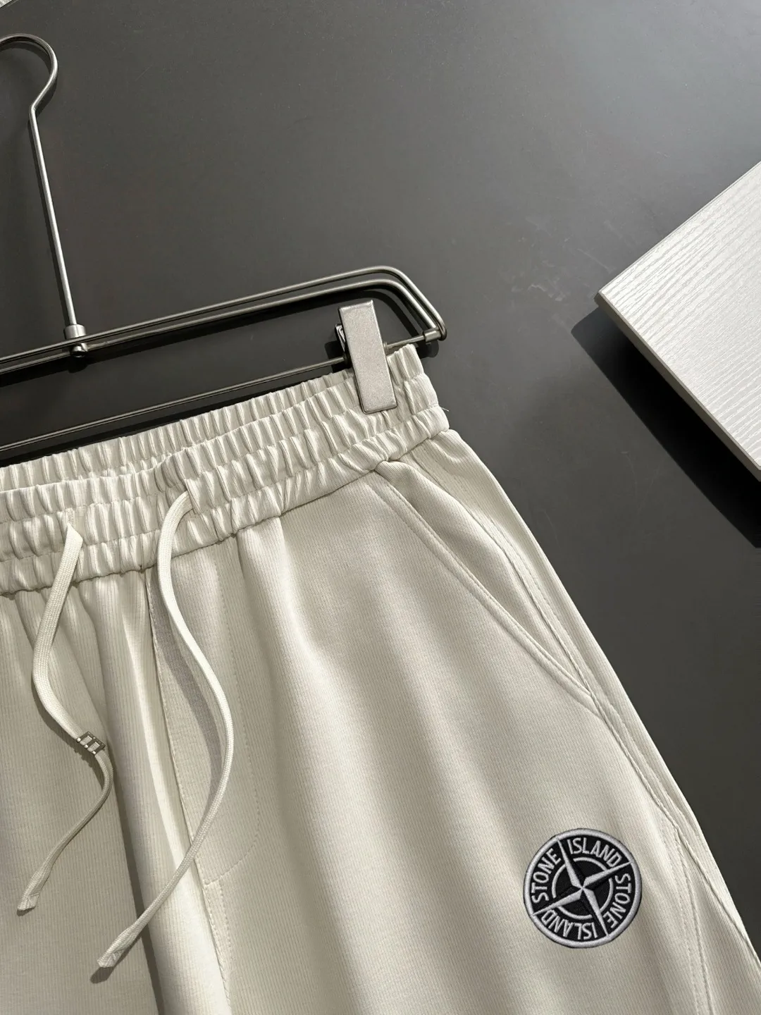 🅿️400 next day shipping Stone Island 2025 spring and summer new elastic band casual pants, thin counter custom fabrics, high breathability and comfort, impeccable details, brand element design concept, reflecting high quality. It feels delicate and soft! It presents a casual cut and the upper body shape is great! Size: M-4XL